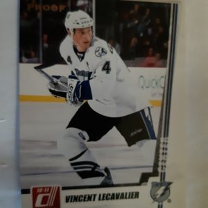 2010-11 Donruss Artist's Proof Vincent Lecavalier /100