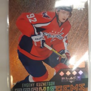 2014-15 Black Diamond Orange Parallel Evgeny Kuznetsov Rookie Gems RC