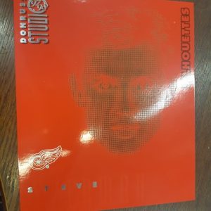 1997-98 Donruss Studio Silhouettes Steve Yzerman /3000 OVERSIZED