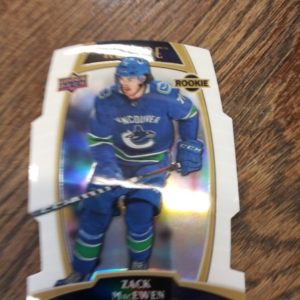 2019-20 ALLURE  Zack MacEWEN white rainbow rookie