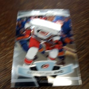 2019-20 O-pee-chee platium Sebastian Aho