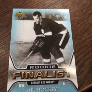 2005-06 UD rookie finalist MR Hockey