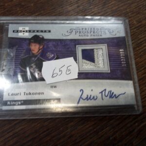 2016-17 fleer ultra hot prospects Lauri Tukonen jersey singature patch