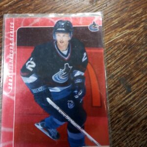 2000-01 be a player singature series Daniel Sedin