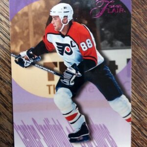 1994-95 Flair Eric Lindros (Center Spotlight)