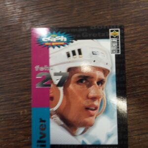 1995 UD Feb.27 Steve Yzerman you crash you game