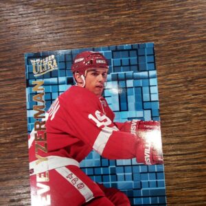 1994-95 Fleer Ultra Steve Yzerman
