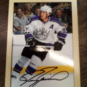 2005-06 big beehive Jeremy Roenick singature