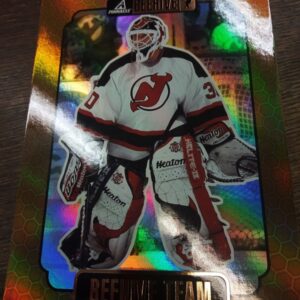1998 Pinnacle Beehive Team Martin Brodeur Gold (Oversized)