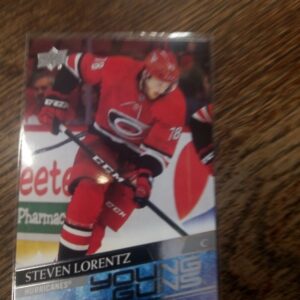 2020-21 UD series 2 young guns Steven Lorentz