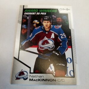 2020-2021 O-Pee-Chee Award Winners Nathan MacKinnon