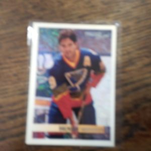 1994-95 topps premier hockey Brendan Shanahan