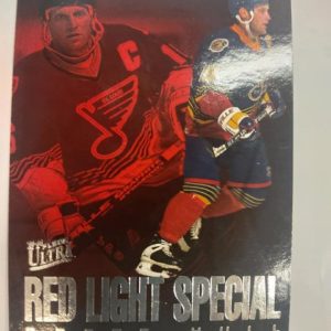 1995-96 Fleer Ultra Red Light Special Brett Hull