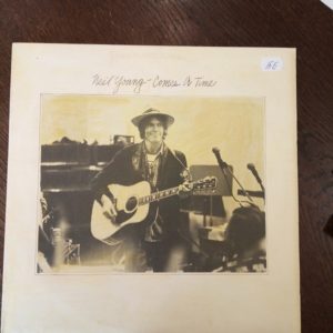 Neil Young Comes a Time LP-levy