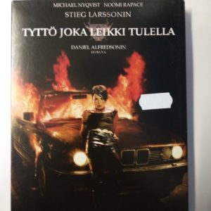 Tyttö joka leikki tulella