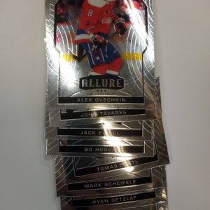 2020-2021 Upper Deck Allure 9 C/A pelaajan korttipaketti