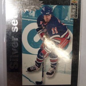 1994-1995 Upper Deck Collector's Choice You Crash The Game Mark Messier