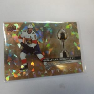 2021-2022 UD mvp Hart attack Jonathan Huberdeau