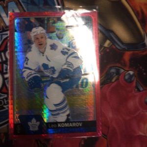 2016-17 OPC in the game Leo Komarov red prism
