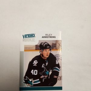 2009-10 NHL Upper Deck Victory Rookie Riley Armstrong