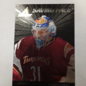 2011 pinnacle panini Saving face Ondrej Pavelec