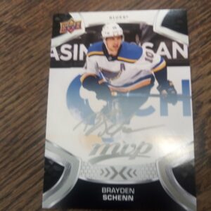 2021-22 UD mvp sign Brayden Schenn
