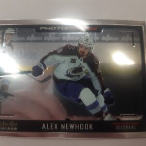 2021-22 O-Pee-Chee Platinum Photo Driven Alex Newhook