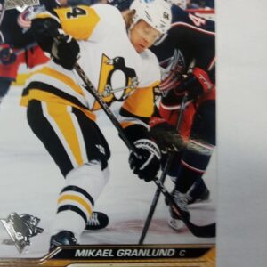 2023-24 UD series 1 Mikael Granlund