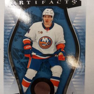 2023-24 UD Artifacts Bo Horvat