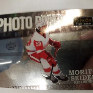 2022-2023 O-Pee-Chee Photo Driven Moritz Seider