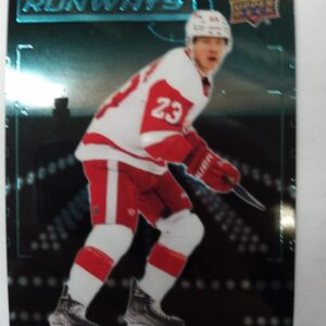 2022-23 Upper Deck Allure Runways Lucas Raymond