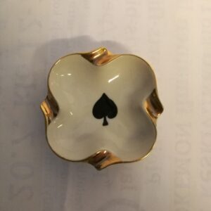 Pelikortti posliini-astia koriste, pokeri pata (K)