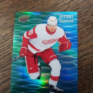 2023-24 UD Allure color flow green-blue Elmer Soderblom