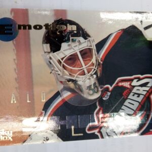 1995-96 Fleer Skybox Emotion Shield Tommy Salo