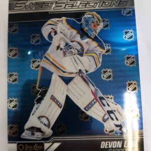 2023-24 O-Pee-Chee Platinum Sweet Selections Devon Levi