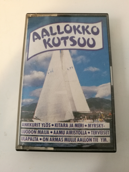 C-kasetti Aallokko kutsuu (K)