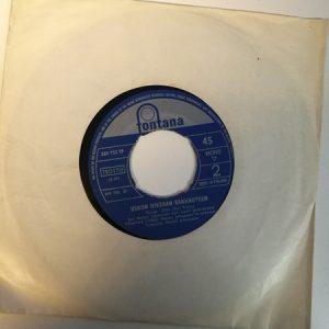 LP single: Jäljet hiekassa - Uskon oikeaan rakkauteen (K)