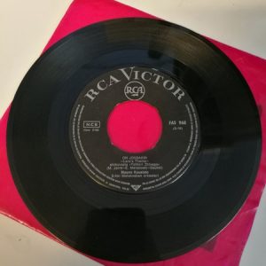 LP single: Mauno Kuusisto, Erkki Melakosken orkesteri - On jossakin/Onnenapila (K)
