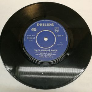 LP single: Olavi Virta - Valssi menneiltä ajoilta/Häämuistojen valssi (K)