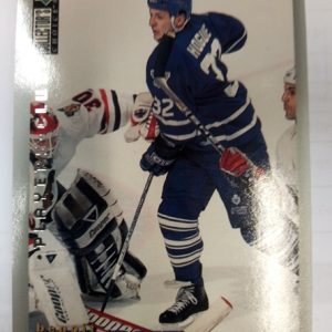 1995 UD Player's Club Benolt Hogue