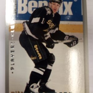 1995 UD Player's Club Mike Donnelly