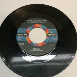 LP Single: Johnny - Muutu en, tiedät sen/Pikku Belinda, 1970 (K)