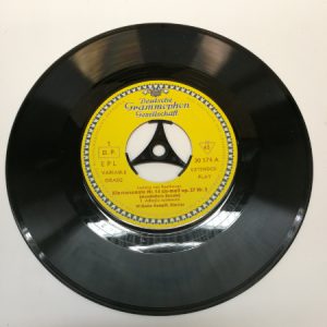 LP Single: Ludwig van Beethoven Klaviersonate Nr. 14 cis-moll op.27 Nr.2 - Adagio sostenuto/Allegretto/Presto agitato (K)