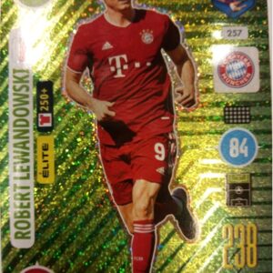 2021 Panini Fifa365 AdrenalynXL Robert Lewandowski