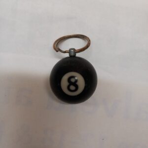 8-pallo avaimenperä