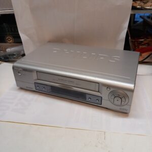 Phillips VR 630 VCR VHS Videonauhuri