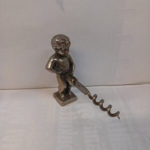 Pissapoika pullonavaaja, hopeanvärinen